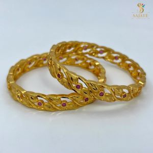 CZ Stone Bangle 180924002