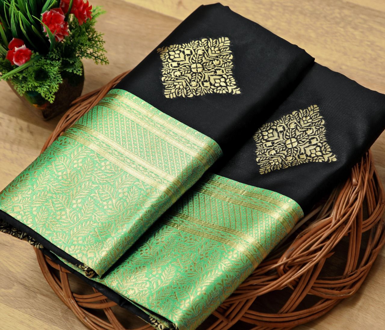 Soft Silk Saree 1710202401