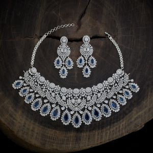 Stylish Stone Choker